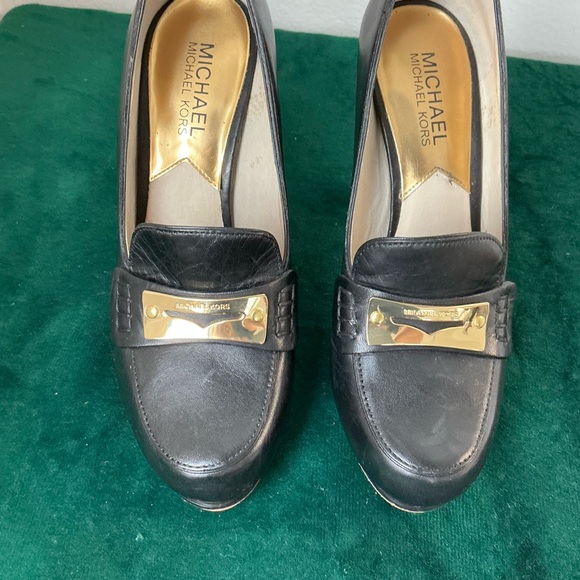 Michael Kors Black Leather Loafers with Gold Accent - Picture 1 of 6